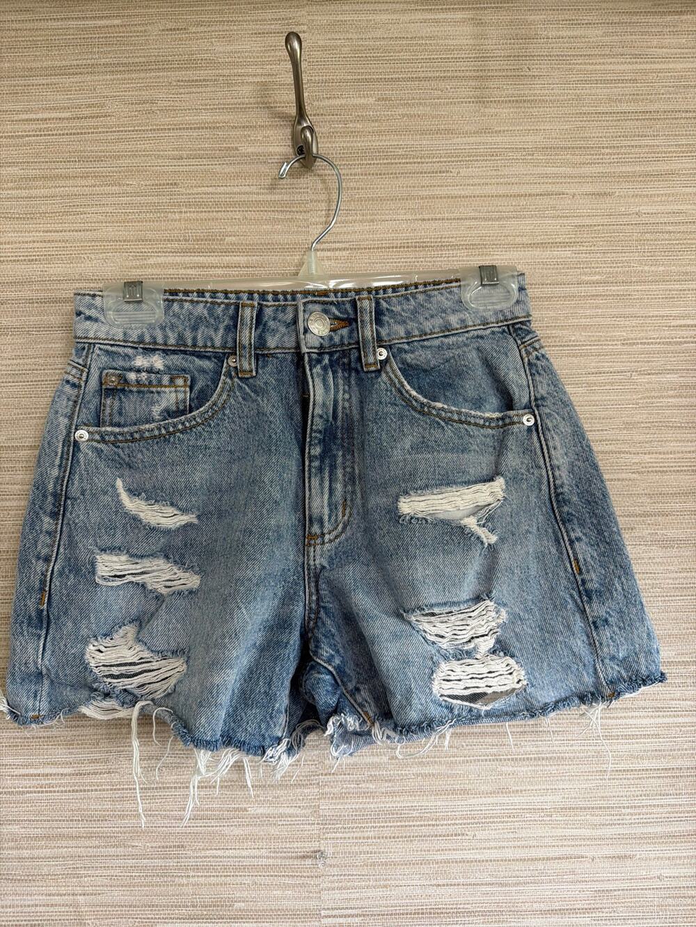 Garage Denim Mom Distressed Denim short size 3/26